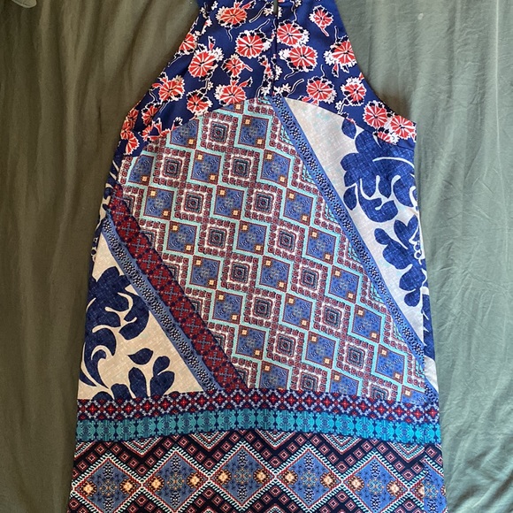 Patterned lightweight dress - Picture 3 of 4